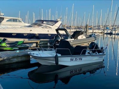 Boston Whaler 150 Montauk met trailer