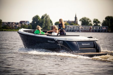 TOPCRAFT 605 TENDER ABSOLUUT DE RUIMSTE IN ZIJN KLASSE !!