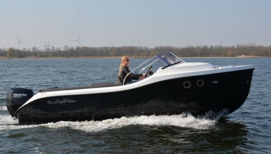 Oud Huijzer 630 Cabine