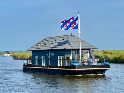 Prins HomeShip 1350 | VaarHuis | Houseboat